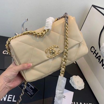 Chanel 19 Designer Handbags For Women