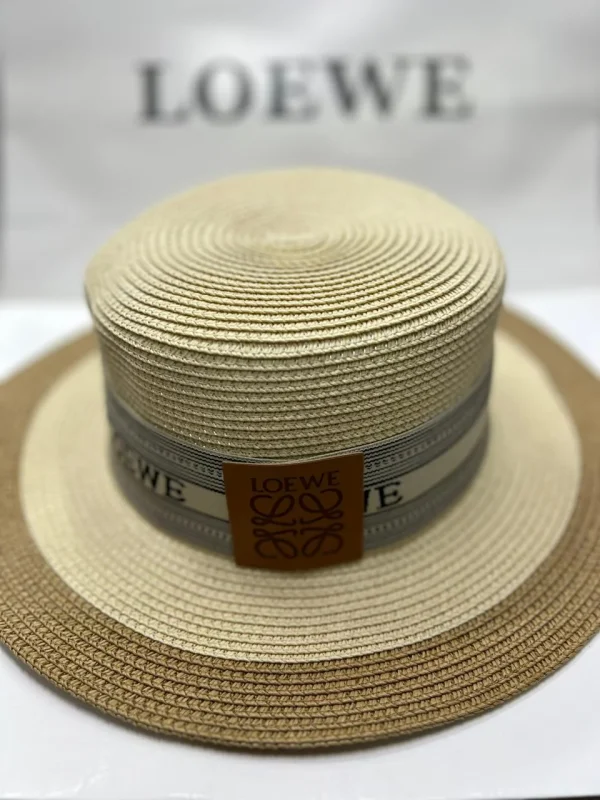 Women's Summer Beach Hats, Casual Flat Straw Hats for Girls, Loewe