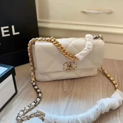 Chanel Lambskin Quilted Medium Bag