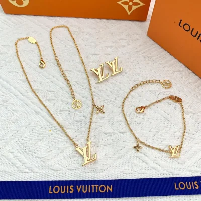 Louis Vuitton Golden Pendant NecKlace Set With Bracelet