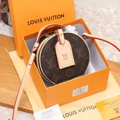 Louis Vuitton Leather Mini Round Lady Shoulder Bag