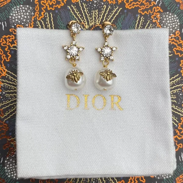 Dior Bee Pearl Versatile Earrings